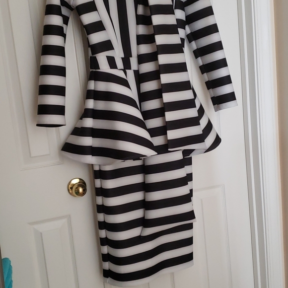 Peplum pencil dress with long sash - Picture 2 of 4